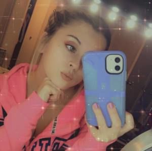 Meet your Posher, Lydia